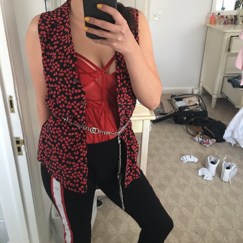 Equipment Adalyn Heart Print Sleeveless Silk Top
